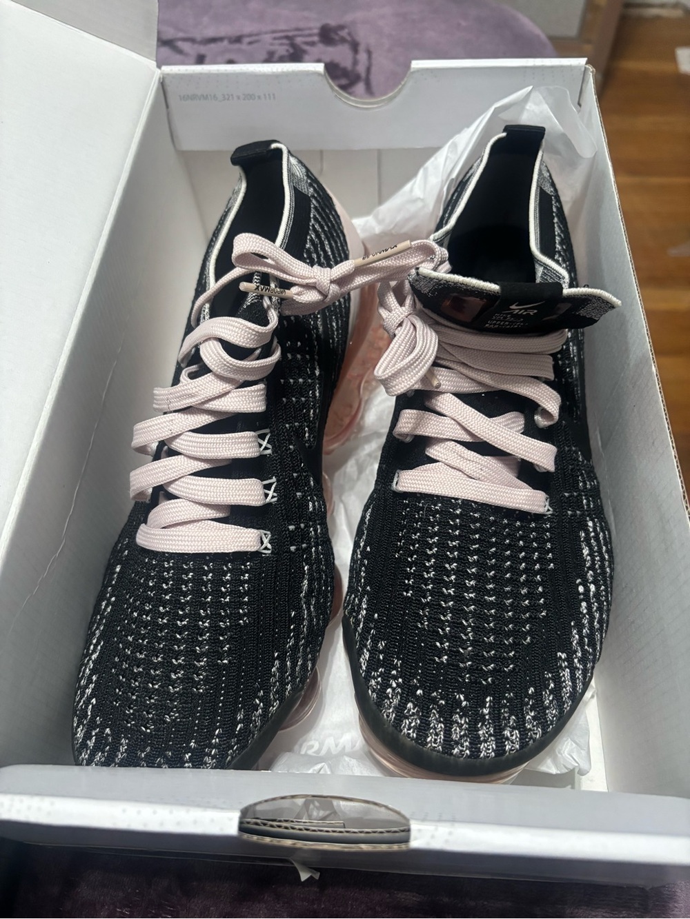 Nike Women's Black Knit Sneakers with Pale Pink Accents - Picture 4 of 12